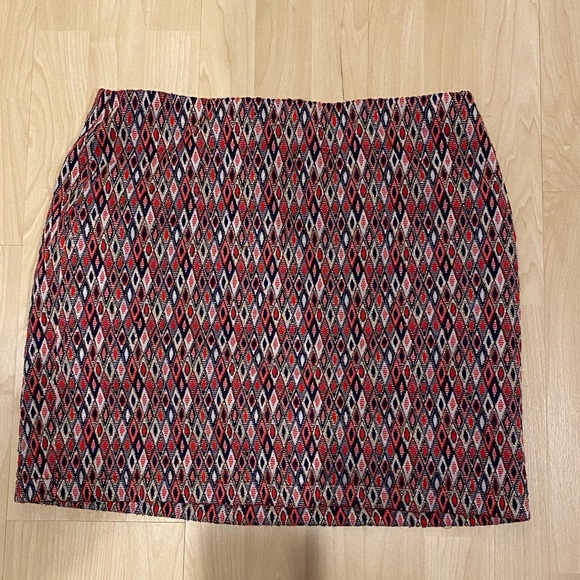 S by Serena patterned mini skirt - Picture 1 of 4